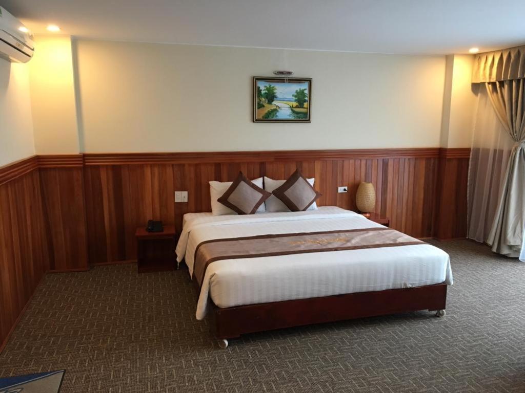 Vinh Plaza Hotel Экстерьер фото