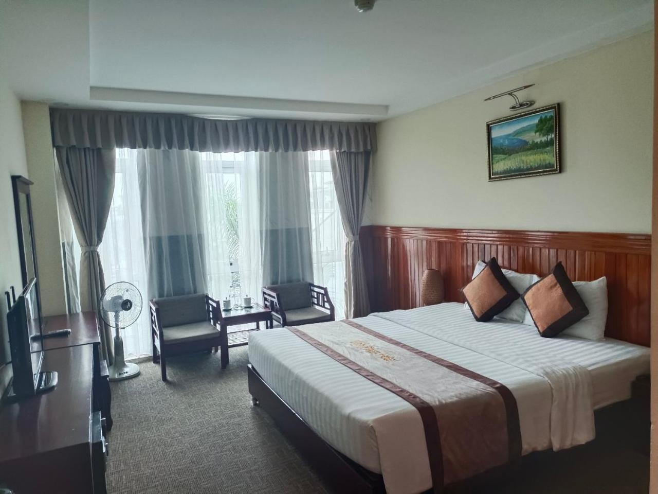 Vinh Plaza Hotel Экстерьер фото